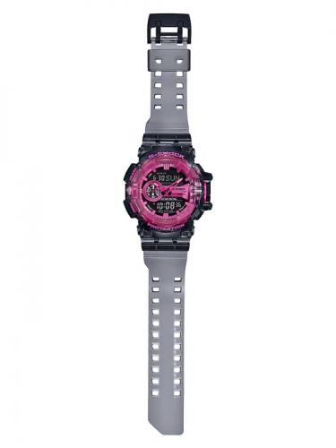 Часы G-SHOCK GA-400SK-1A4ER полупрозрачного серого цвета с неоново-розовым циферблатом и инверсной индикацией.