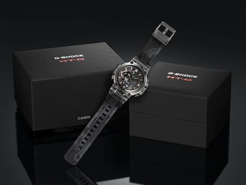 Лимитированные стальные часы G-SHOCK MTG-B1000TJ-1AER «Tai Chi» комплектуются эксклюзивной черной коробкой.